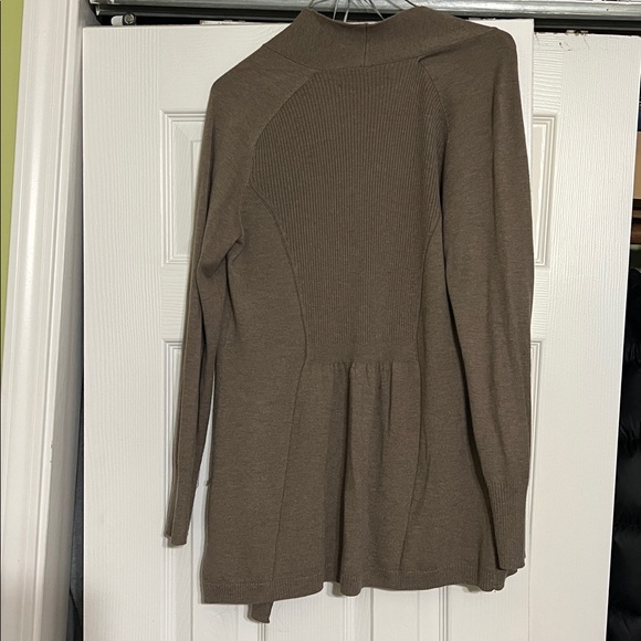 Set of two Cardigan Sweaters - Picture 8 of 8